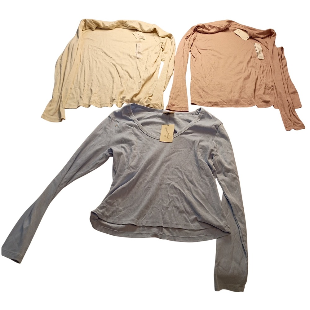 Three T-Shirt Women's Ribbed Long Sleeve Soft Scoop Neck Top Light XL NWT